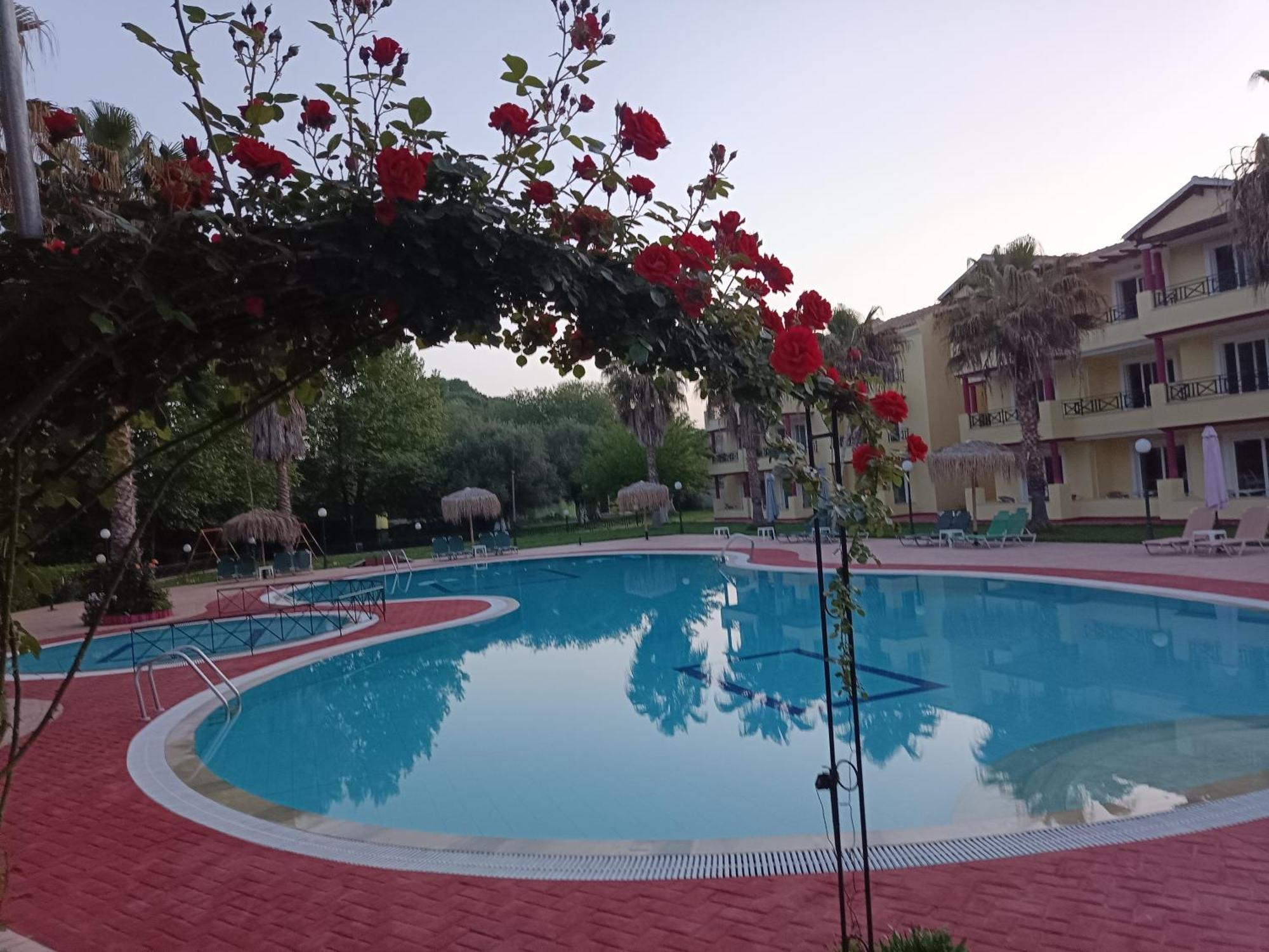 Damia Hotel Apts Sidárion Pokoj fotografie